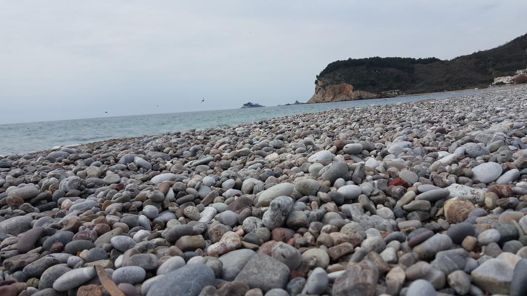 Buljarica Bay Apartments Petrovac Exterior foto
