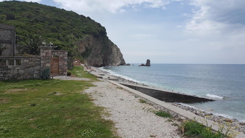 Buljarica Bay Apartments Petrovac Exterior foto